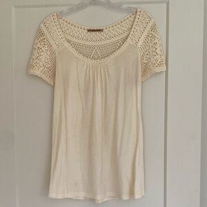 Crochet/Tee Cream Short Sleeve Top | Size Small
